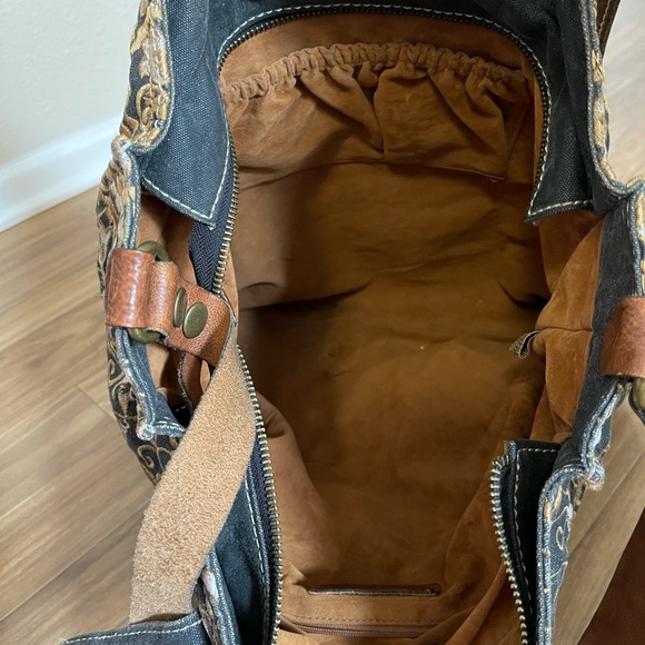 Patricia Nash Perugia Folklore tapestry and Leather Tote - Picture 7 of 10